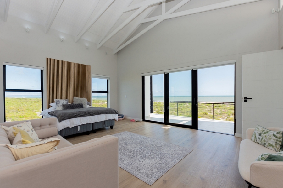 4 Bedroom Property for Sale in Dwarskersbos Western Cape